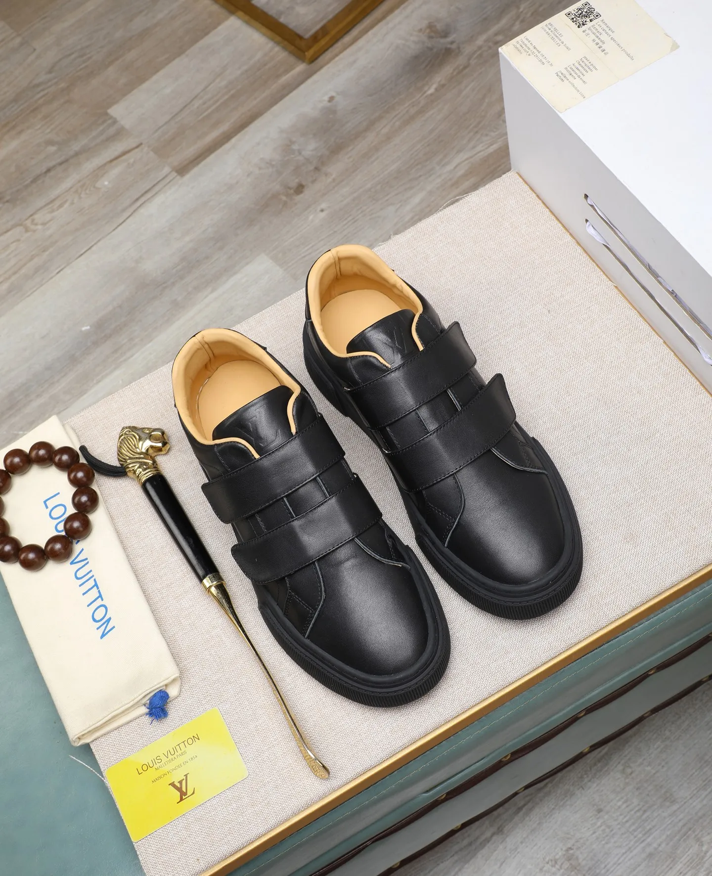 Men's shoes 💰460 [LV～] Men's casual shoes 2025z cabinet sales simultaneously 🔶Size: 38-44 #️⃣ 🔷3 colors🔜The upper is made of multi-material splicing➕cow leather lining, comfortable and breathable, sole: original comfortable and wear-resistant outsole, ⚠️real thing📱photographed🎬real thing is better📢📢📢